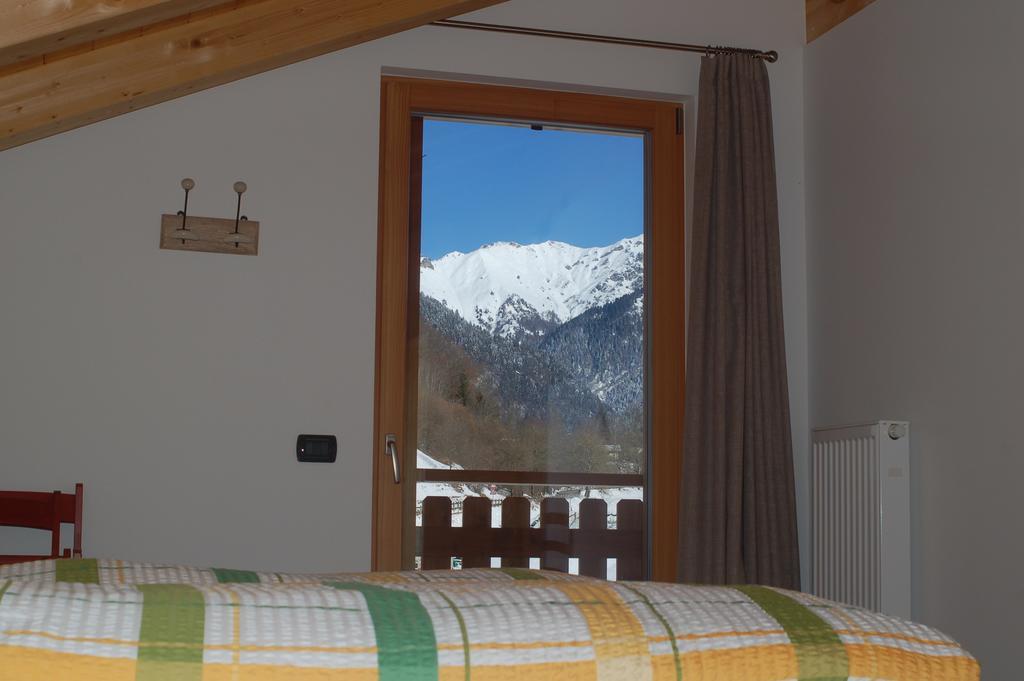 Garni Dal Mozat Bed & Breakfast Lenzumo di Concei Cameră foto