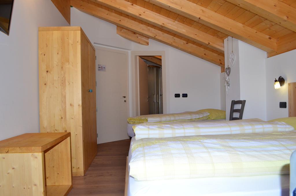 Garni Dal Mozat Bed & Breakfast Lenzumo di Concei Exterior foto