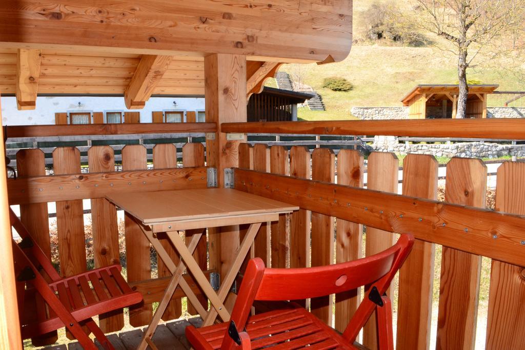 Garni Dal Mozat Bed & Breakfast Lenzumo di Concei Exterior foto
