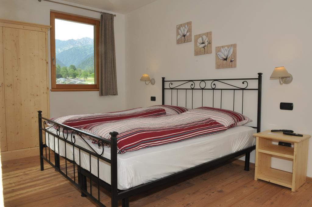 Garni Dal Mozat Bed & Breakfast Lenzumo di Concei Exterior foto